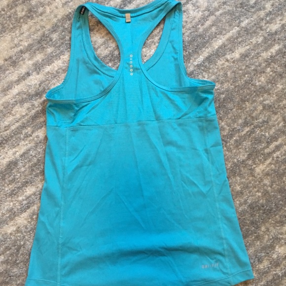 Nike Running Tank - Picture 2 of 3